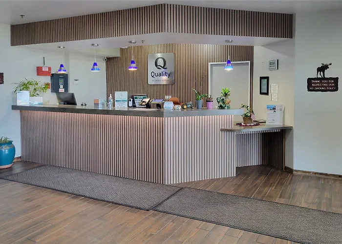 Hotel Quality & Pinedale